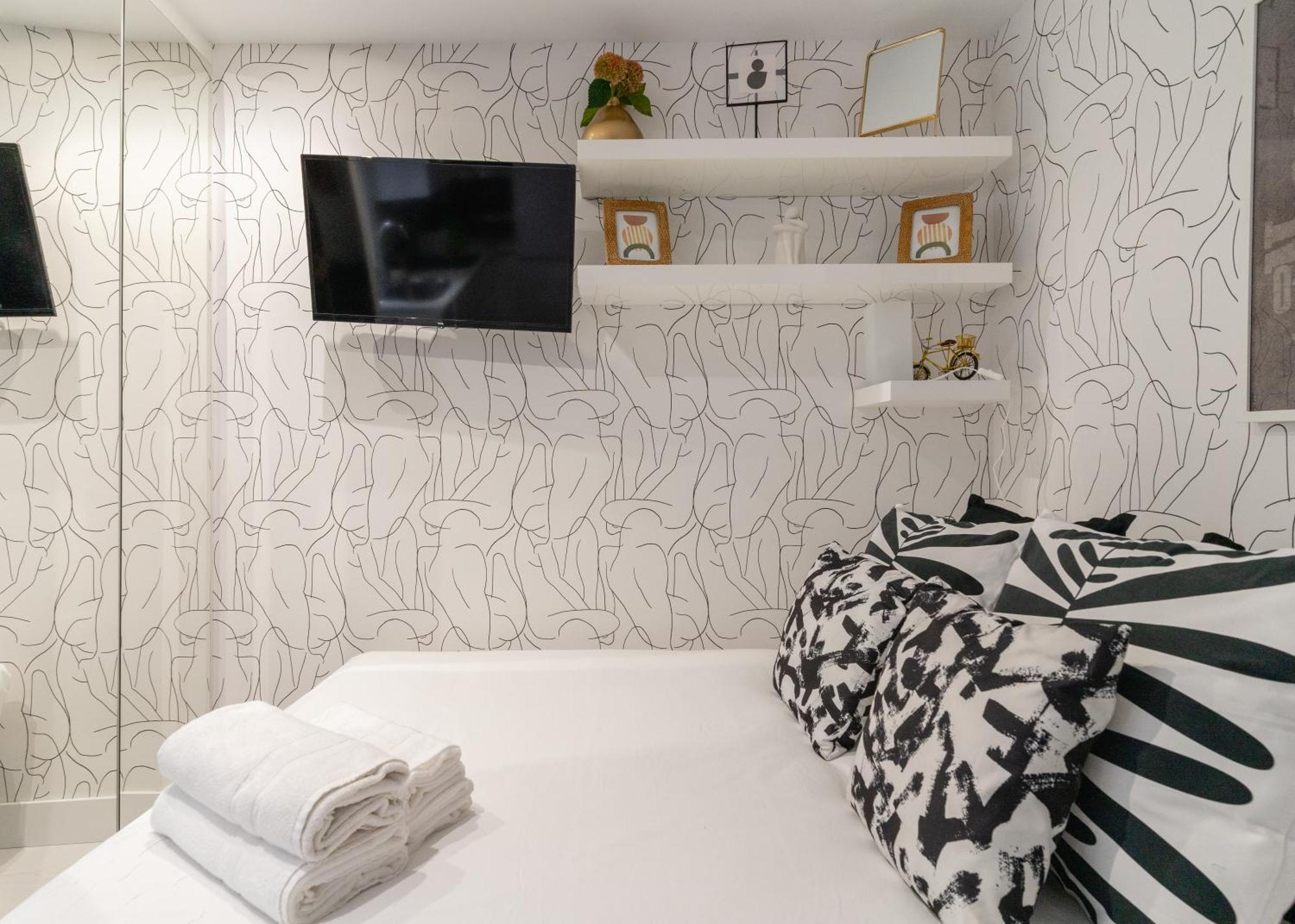 Modern Studio-1Bathroom-Chueca Madrid Bagian luar foto